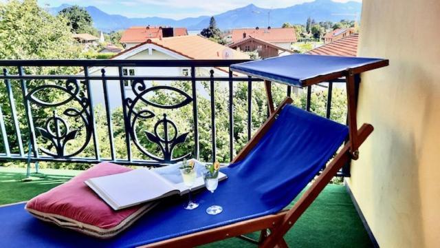 Ferienwohnung In Seenaher Kuenstlervilla In Gstadt Gstadt am Chiemsee Exteriör bild
